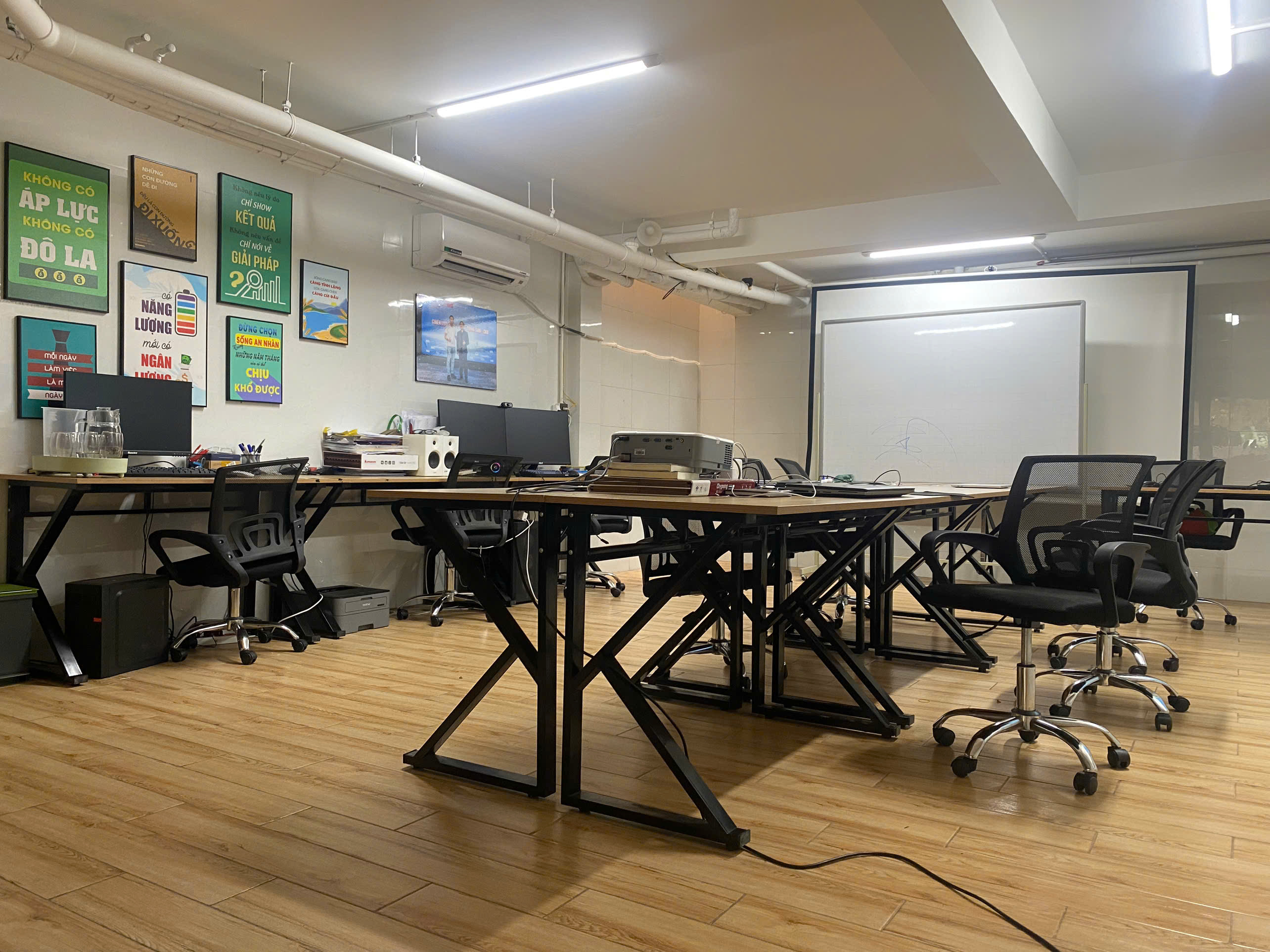 z740382704894957fc806163e4562df4fb8442d7182f20-1