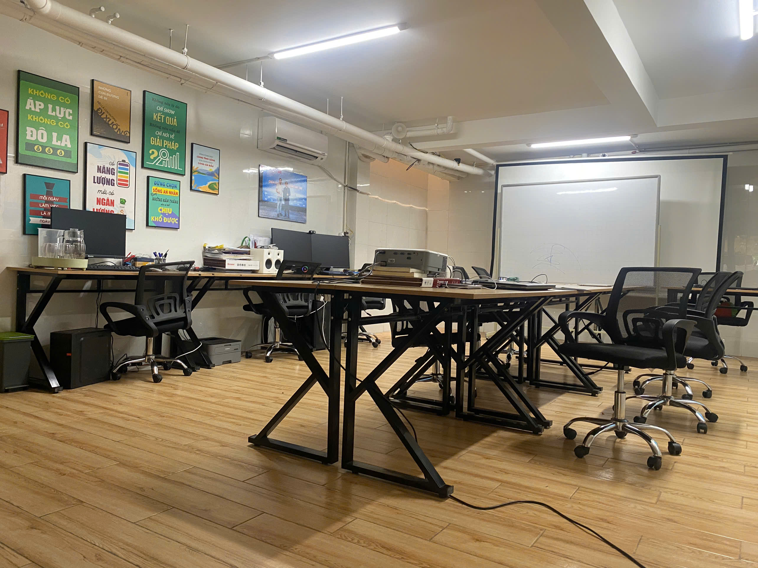 z7403827056233706525b2304cc2205501a688fbd8197e-1